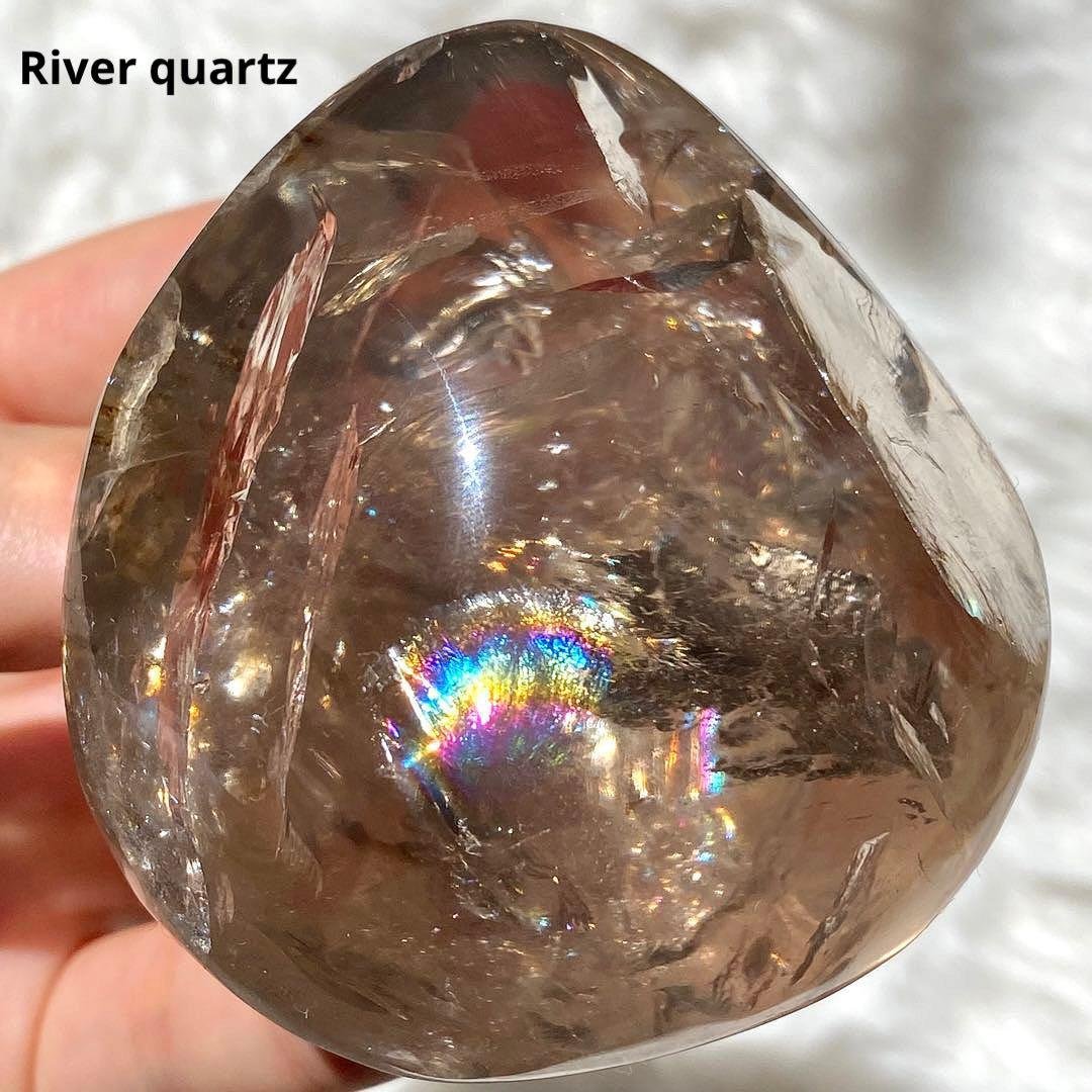 【 天然石 美しい虹 川流れ水晶 スモーキークォーツ ブラジル産 】