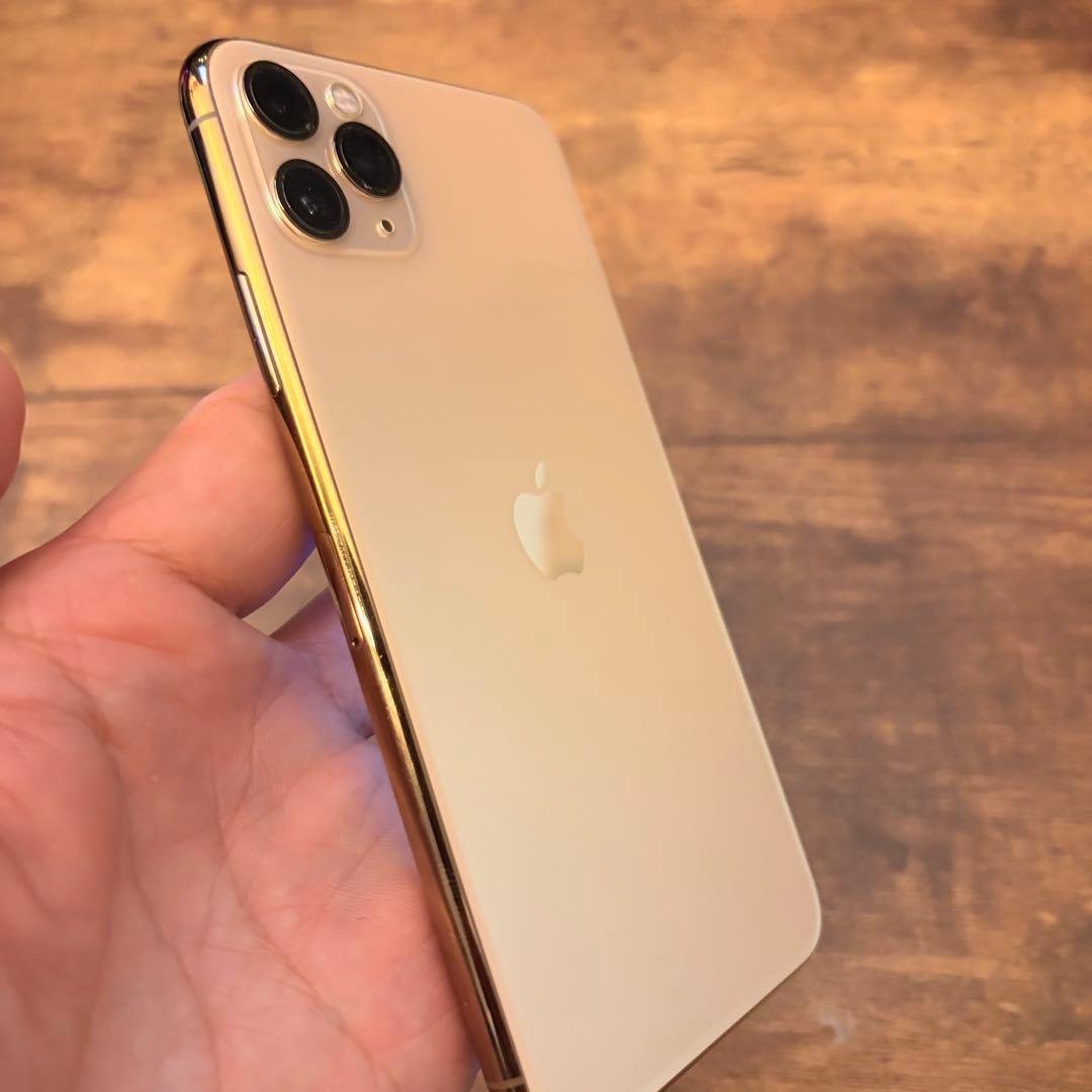 iPhone 11 ProMax 256GB ゴールド【美品】本体