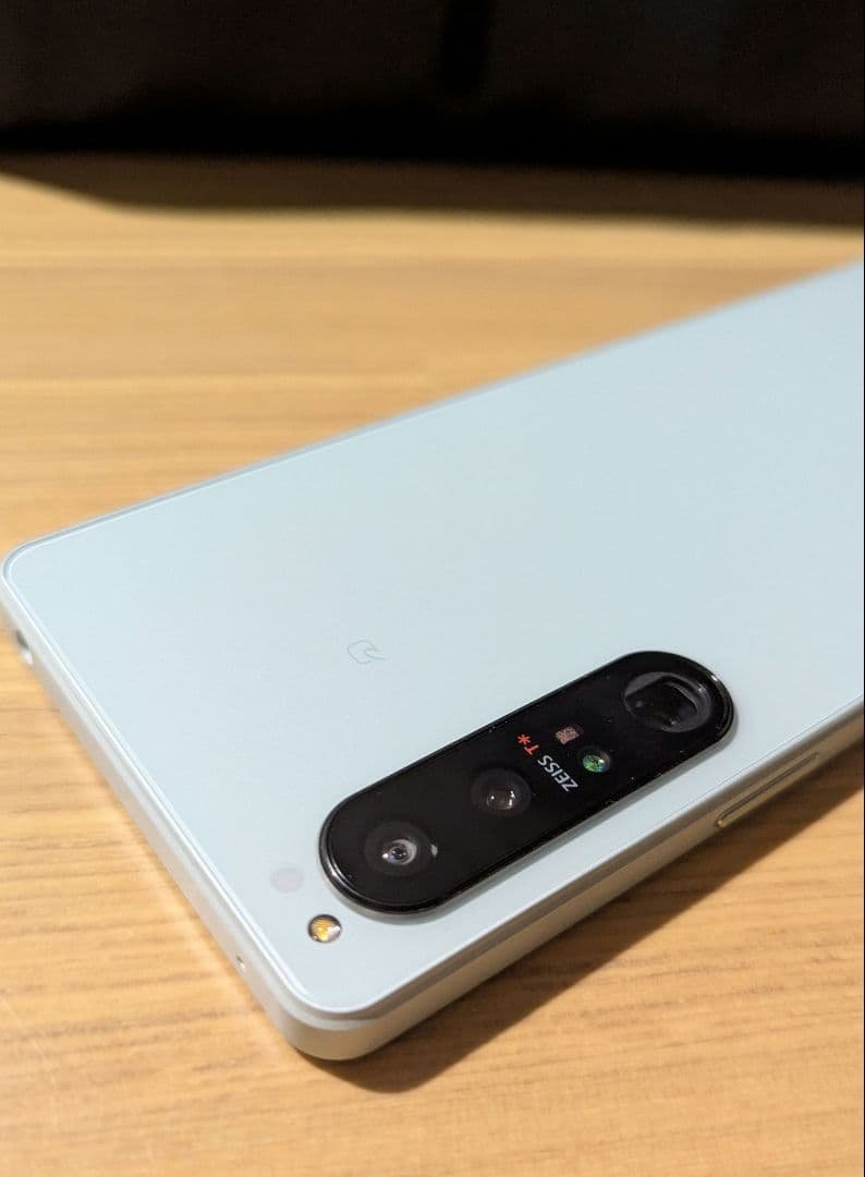 【美品】SONY xperia 1 iv アイスホワイト SOG06
