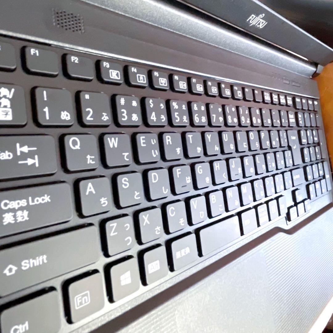 【高級機・極美品】2021年製 第10世代i5 フルHD NVMe + HDD