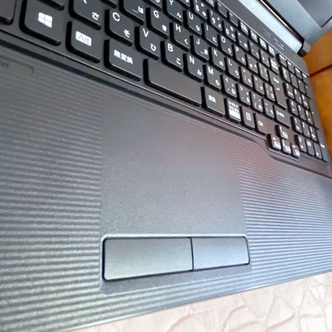 【高級機・極美品】2021年製 第10世代i5 フルHD NVMe + HDD