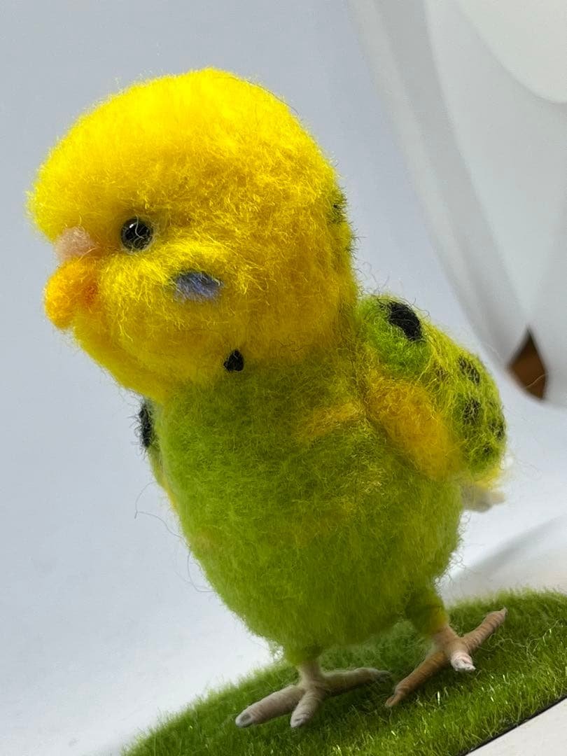 羊毛フェルト　ハンドメイド　ふわふわセキセイインコ