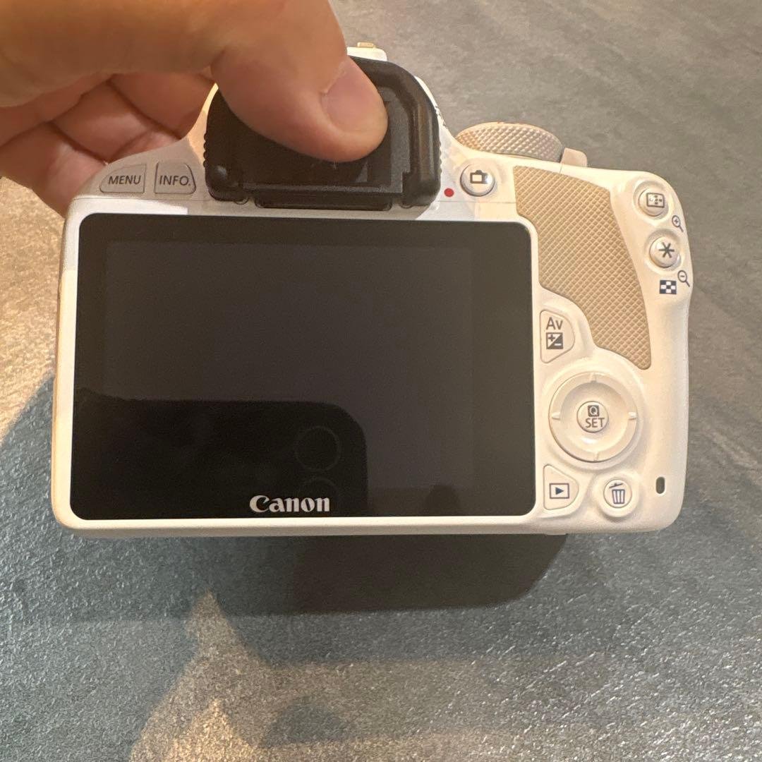 Canon EOS Kiss X7ホワイト