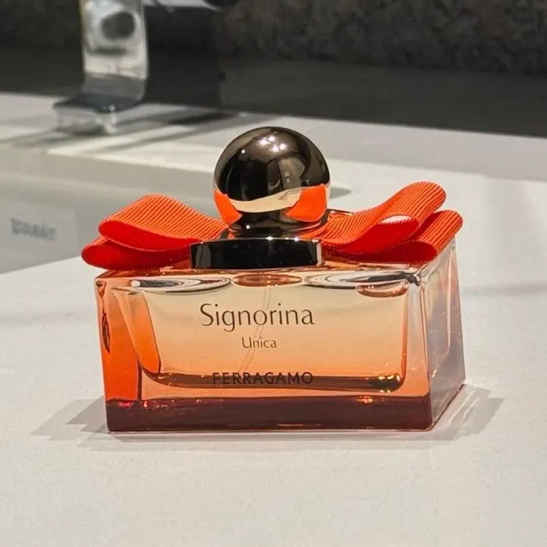 【新品未使用品】フェラガモ シニョリーナ ウニカ香水　50ml
