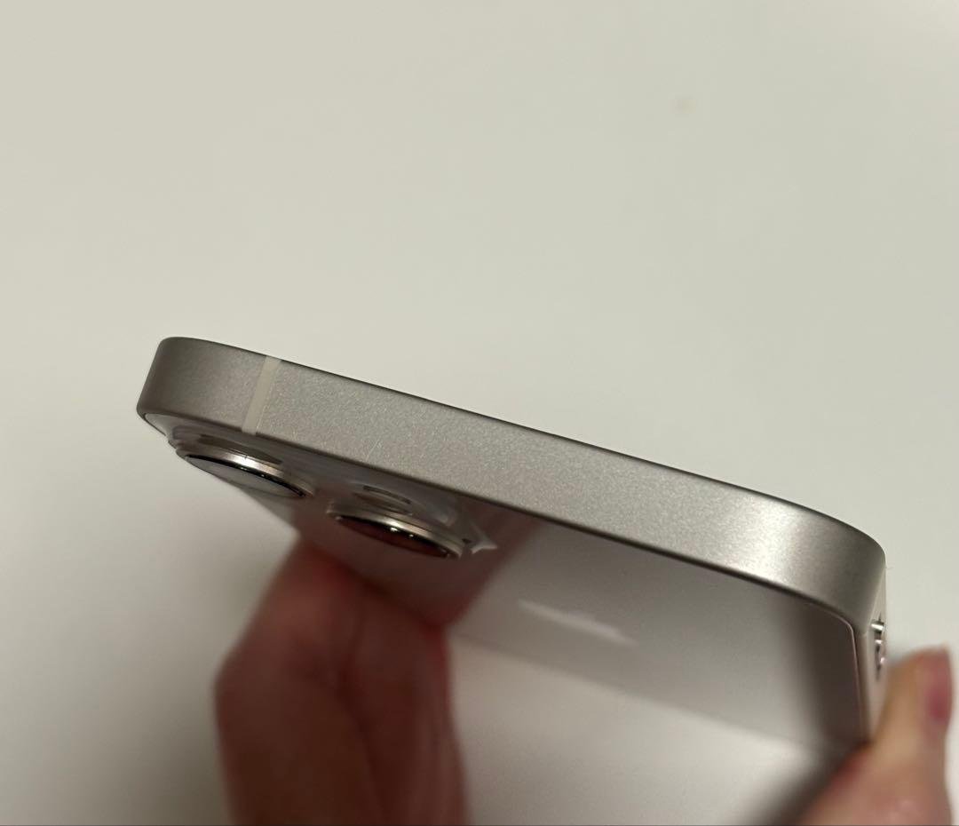 iPhone 13 128GB スターライト SIMフリー 本体のみ
