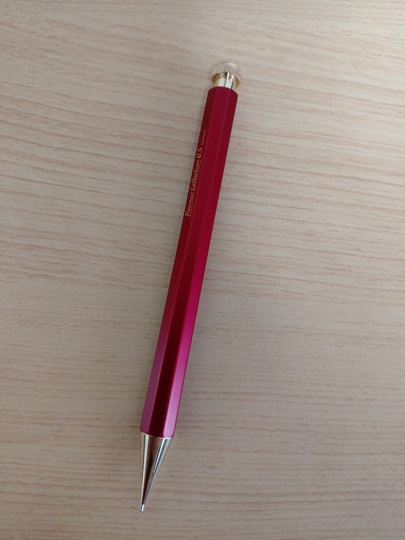 週末限定値下げ&出品　未使用　カヴェコスペシャルレッドエディション0.5mm