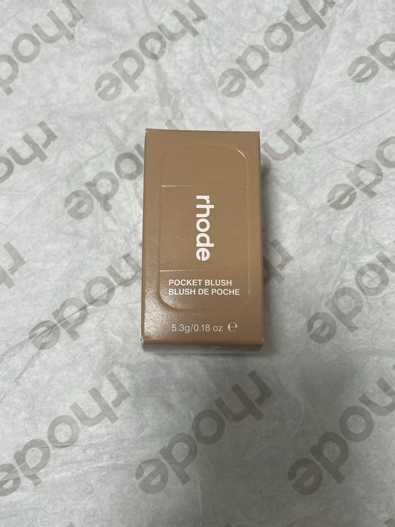 チーク rhode skin pocket blush sleepy girl
