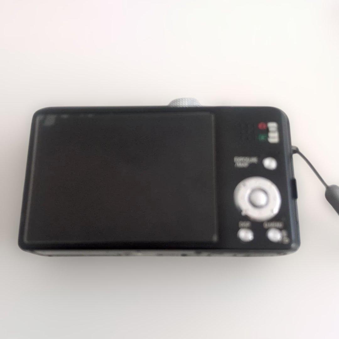 デジカメ　Panasonic　LUMIX　DMC-TZ30 本体