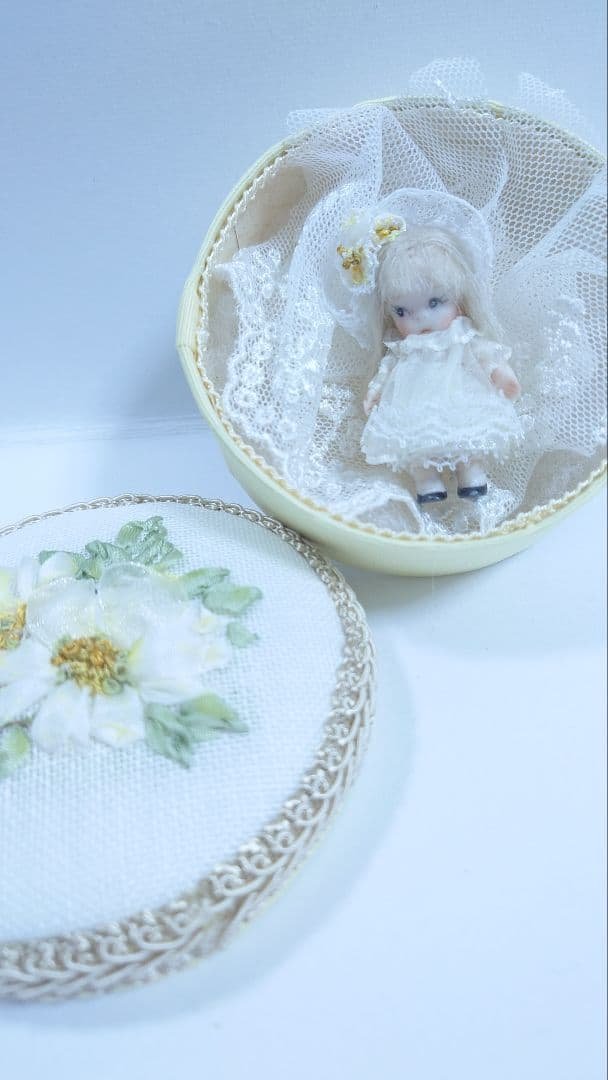 お花になったパティちゃん　ディジー　アンティークレース　リボン刺繍
