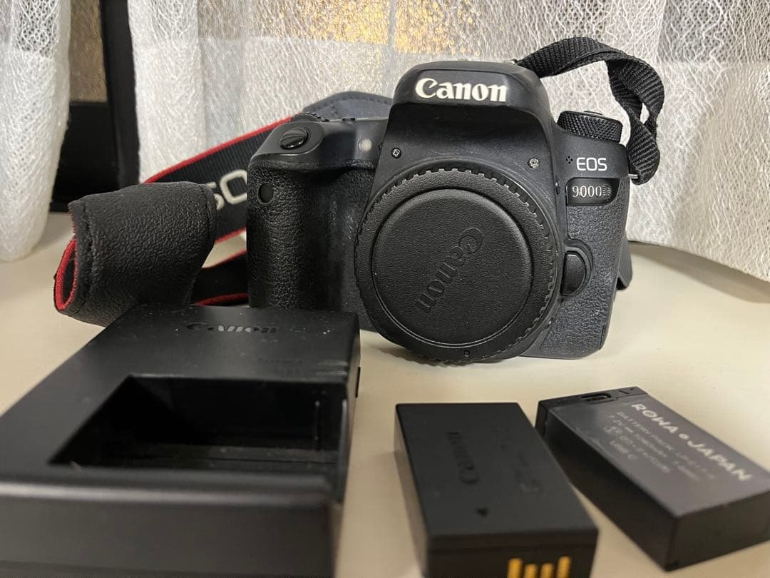 Canon EOS 9000D ボディ