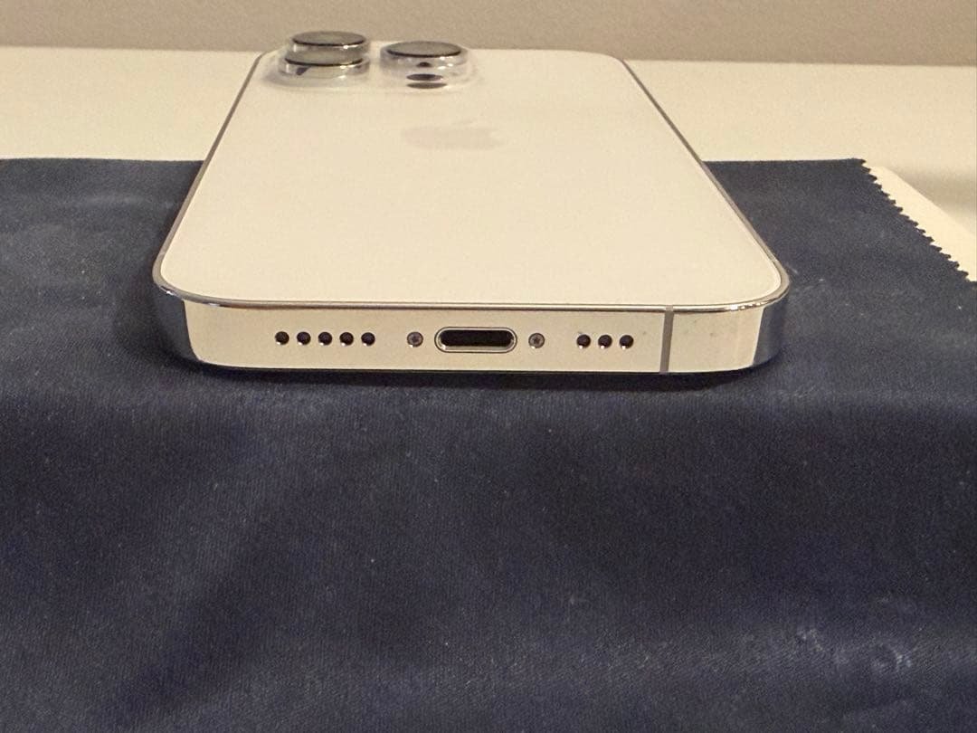 【US版シャッター音なし】 Apple iPhone 14 Pro シルバー