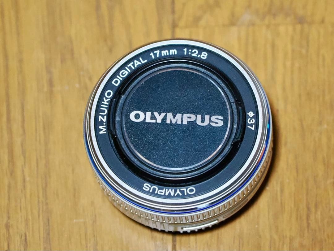 OLYMPUS PEN E-P1 ツインレンズキット(17mm+1442mm)