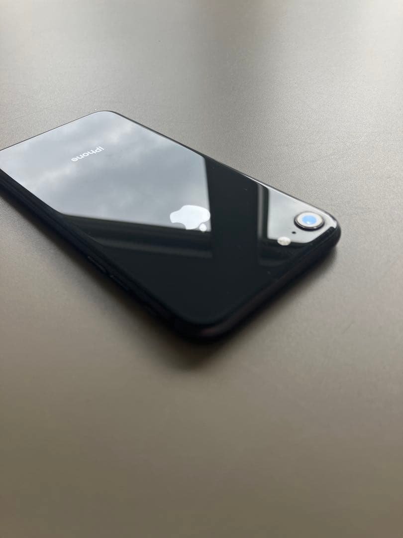 ま*ー様 Apple iPhone 8 本体 SIMフリー