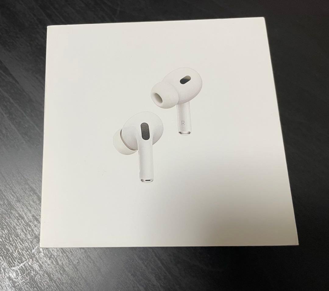 AirPods pro 純正(イヤホン替え・充電ケース・ケーブル付き)