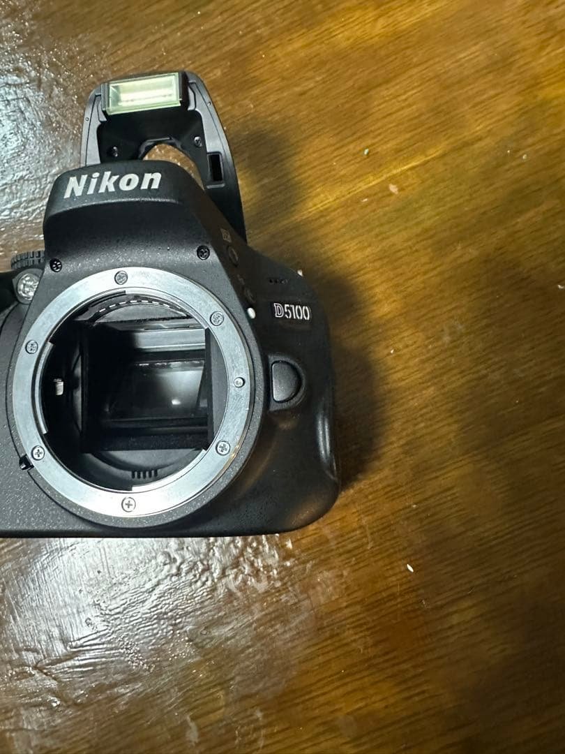 Nikon D5100デジタル一眼レフカメラ