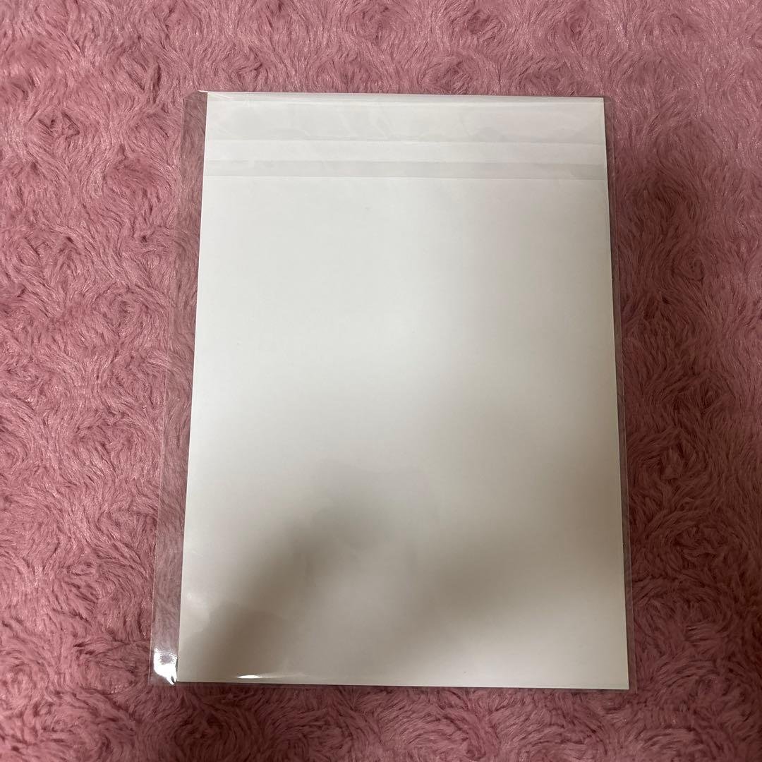 ILLIT ミンジュ　サイン
