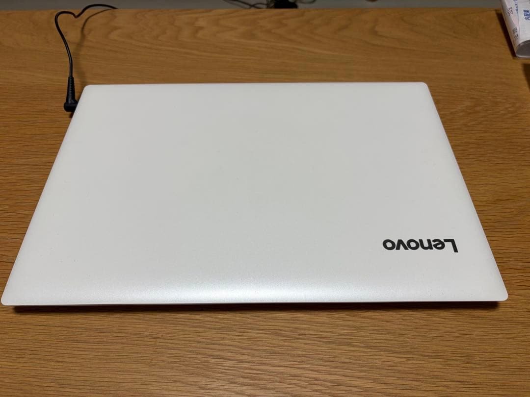 Lenovo ideapad 320-15AST (型番: 80XV008UJP