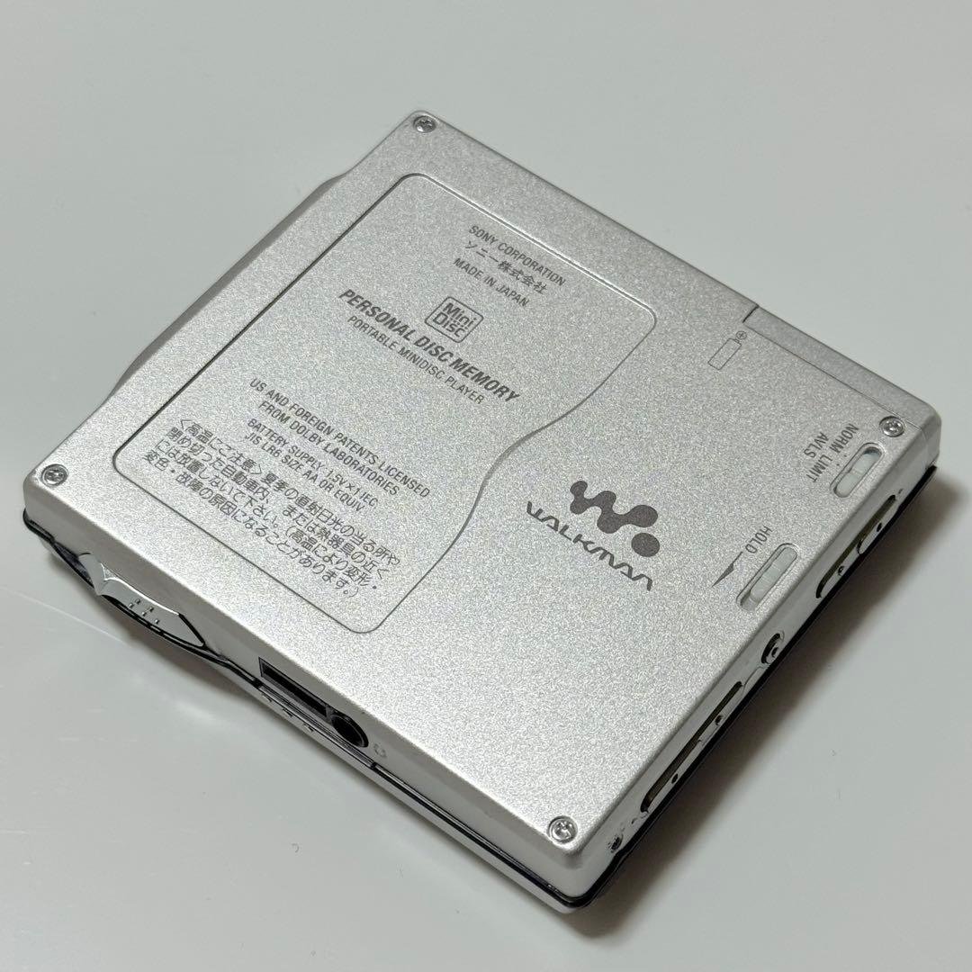 動作品 SONY MZ-E700 MD WALKMAN ポータブルMD